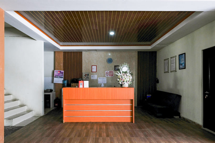 RedDoorz near Malang Creative Center