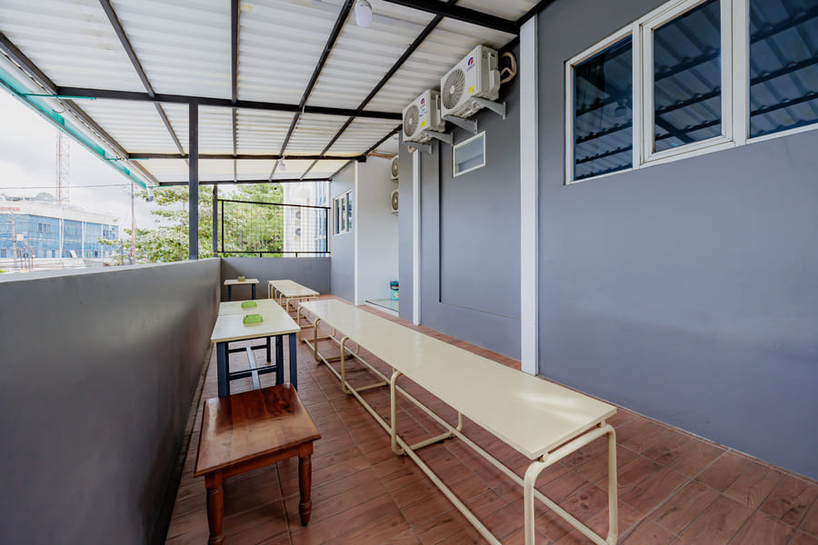 RedDoorz Near RS Panti Wilasa Semarang