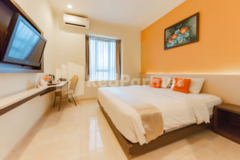 Alqueby Hotel near Kiara Artha Park & Trans Studio Mall Mitra RedDoorz