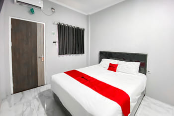 RedDoorz Sena Home near Stasiun Kroya Cilacap