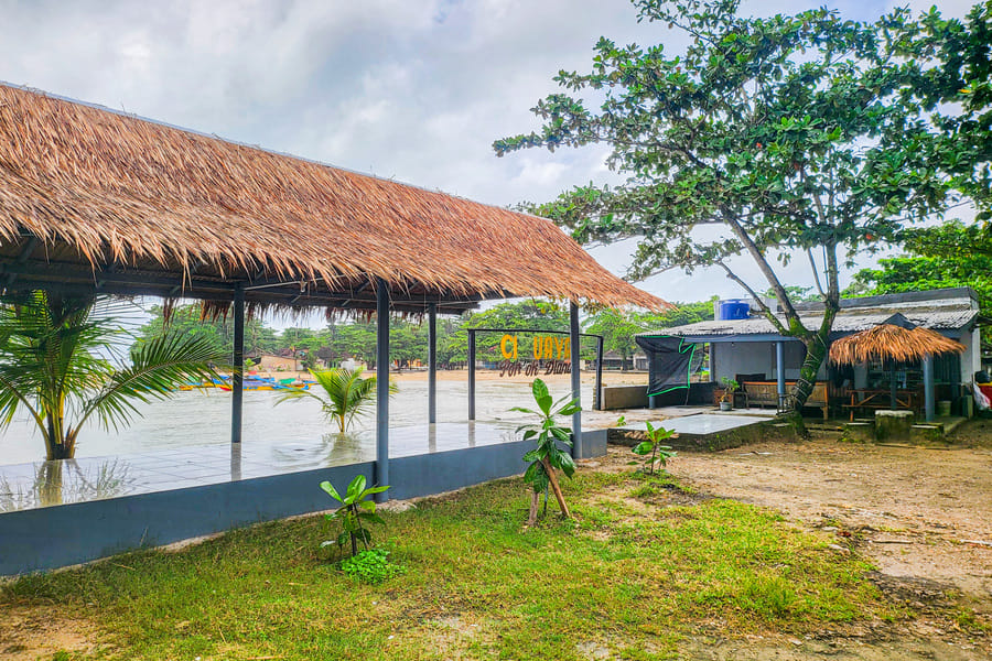 RedDoorz @ Pondok Diana Pantai Ujung Genteng 4