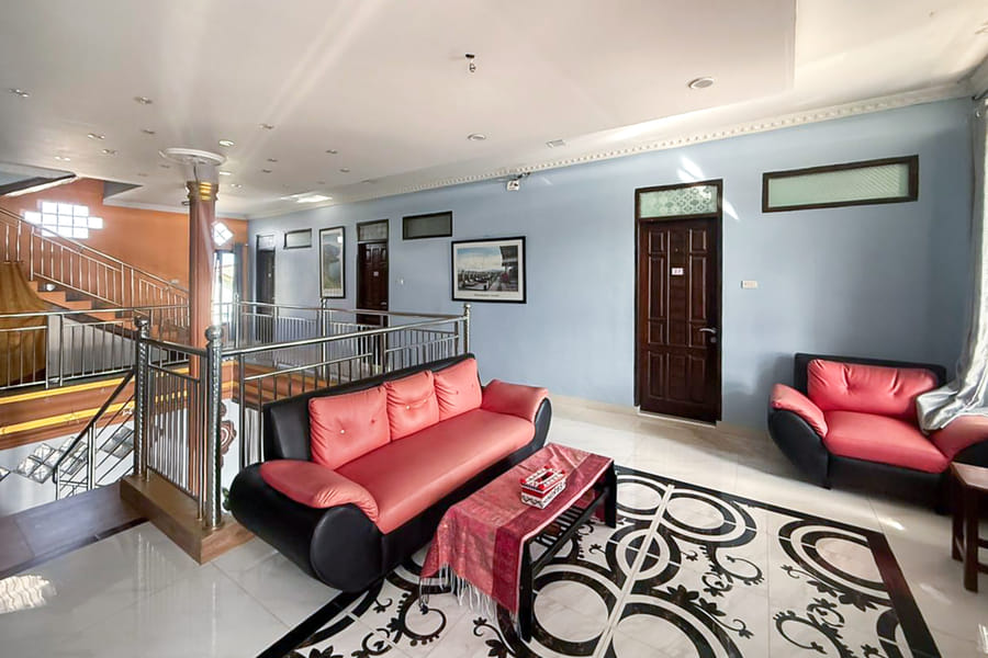 RedDoorz near Pantai Lumban Bul Bul Balige Toba