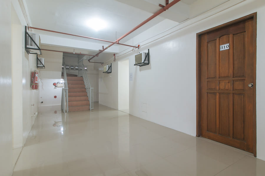 RedDoorz @ FCCG GoldMoon Boutique Hotel