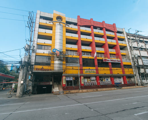 RedDoorz @ Timog Avenue Quezon City