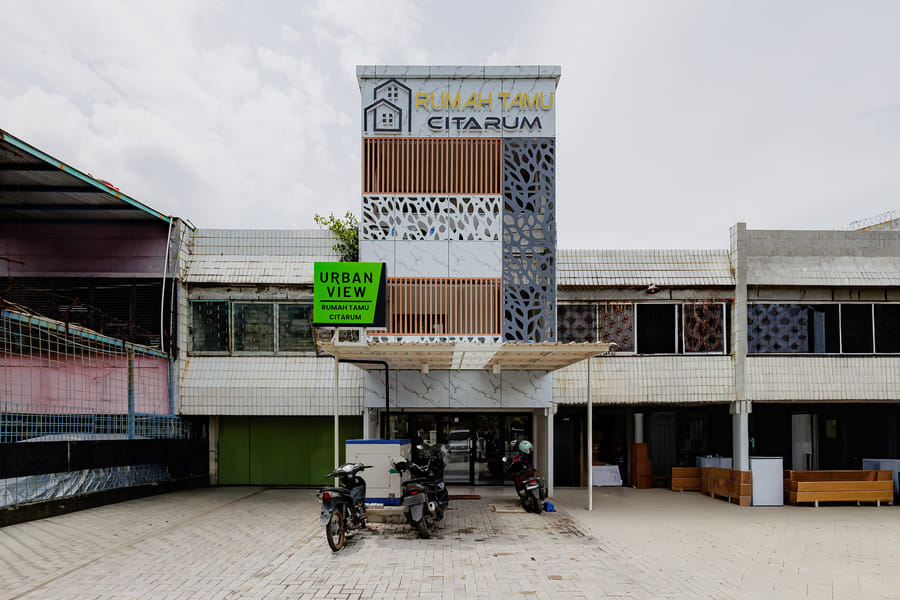 Urbanview Rumah Tamu Citarum near Stasiun Tawang Semarang