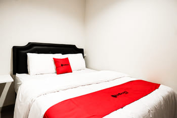 RedDoorz near Sleman City Hall 2