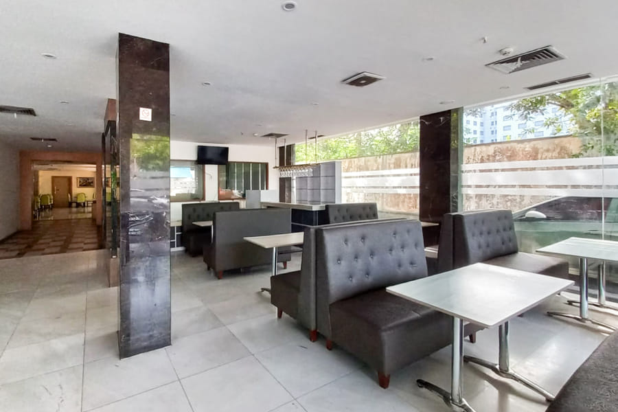 SANS Vibes d Grande Hotel Batam