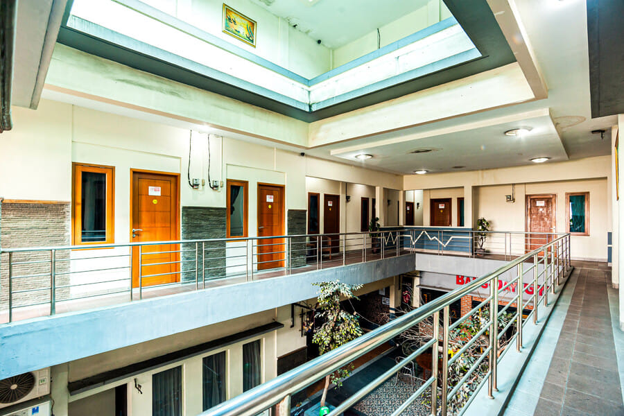 RedDoorz Plus near Universitas Indonesia