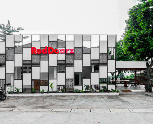 RedDoorz near Bukitsari Semarang