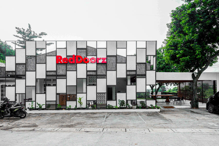 RedDoorz near Bukitsari Semarang