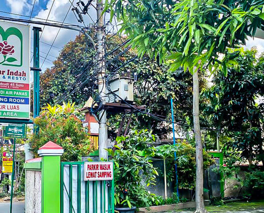 Mawar Indah Hotel near Stasiun Balapan Solo RedPartner