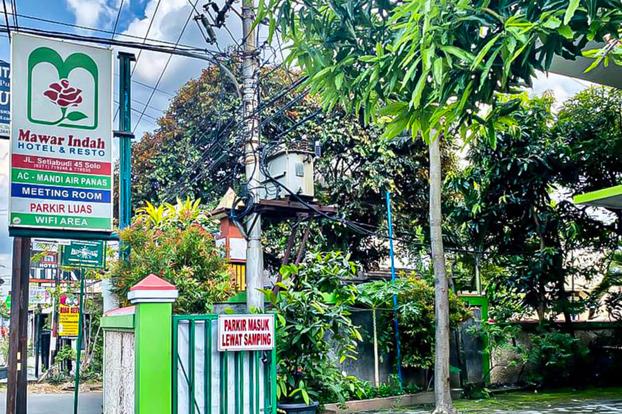 Mawar Indah Hotel near Stasiun Balapan Solo RedPartner