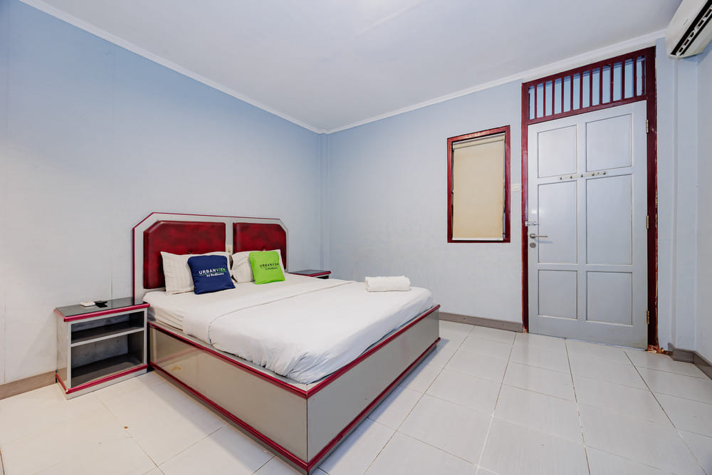 SALE Room