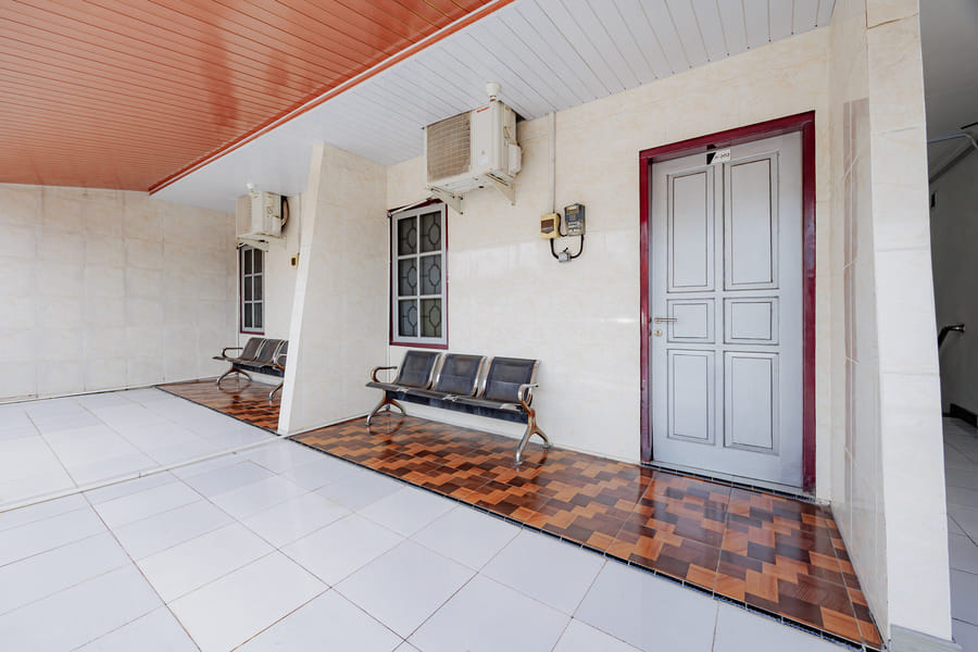 Urbanview Hotel Executive Residence Semarang by RedDoorz
