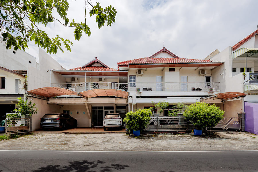 Urbanview Hotel Executive Residence Semarang by RedDoorz