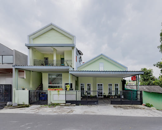 RedDoorz Syariah near Kedungmundu Semarang
