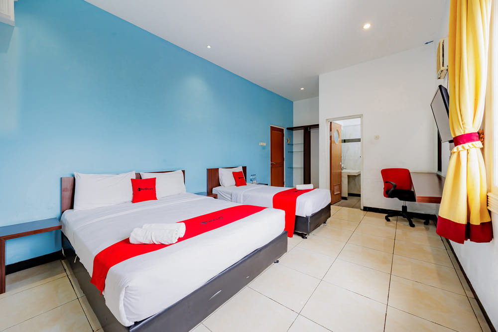 RedDoorz Family Room