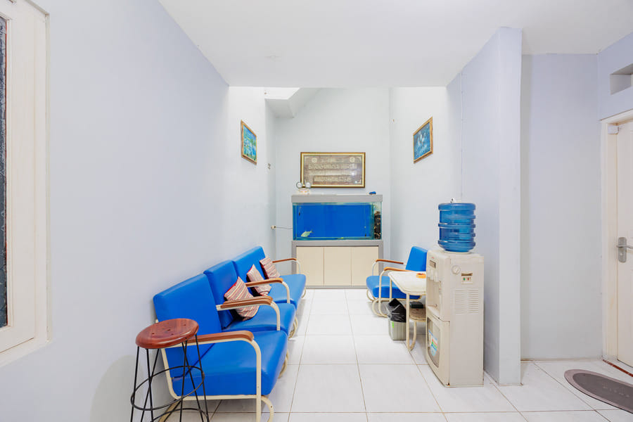 RedDoorz near Jalan Adi Sucipto Solo