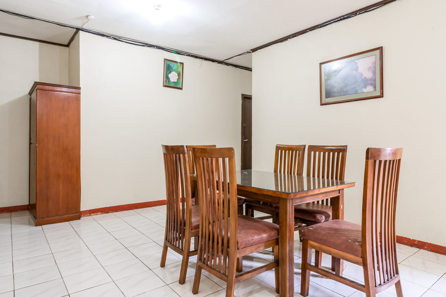 RedDoorz near Pondok Indah Water Park