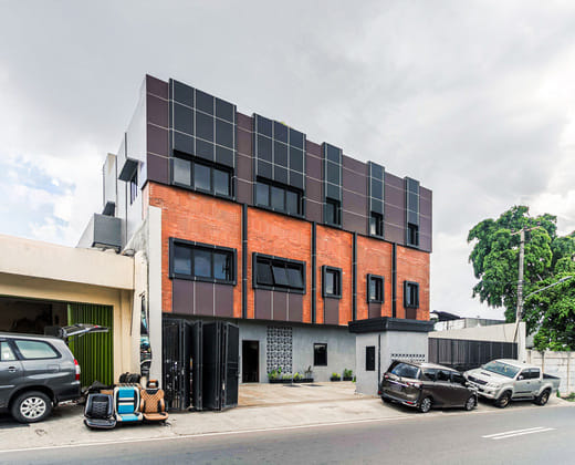 RedDoorz near Puri Indah Mall