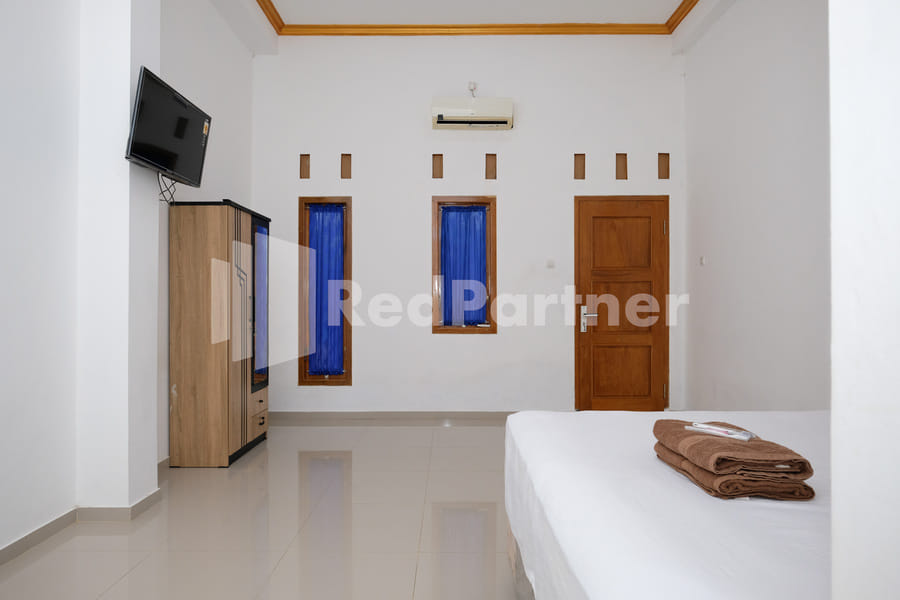 Elma Guesthouse YIA KulonProgo Yogyakarta mitra RedDoorz