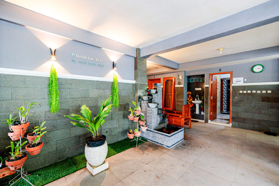 RedDoorz Syariah @ Delta Sari Aloha Waru