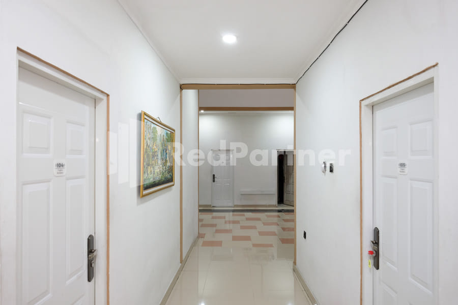 Aster Triplets Guest House JCM Mitra RedDoorz