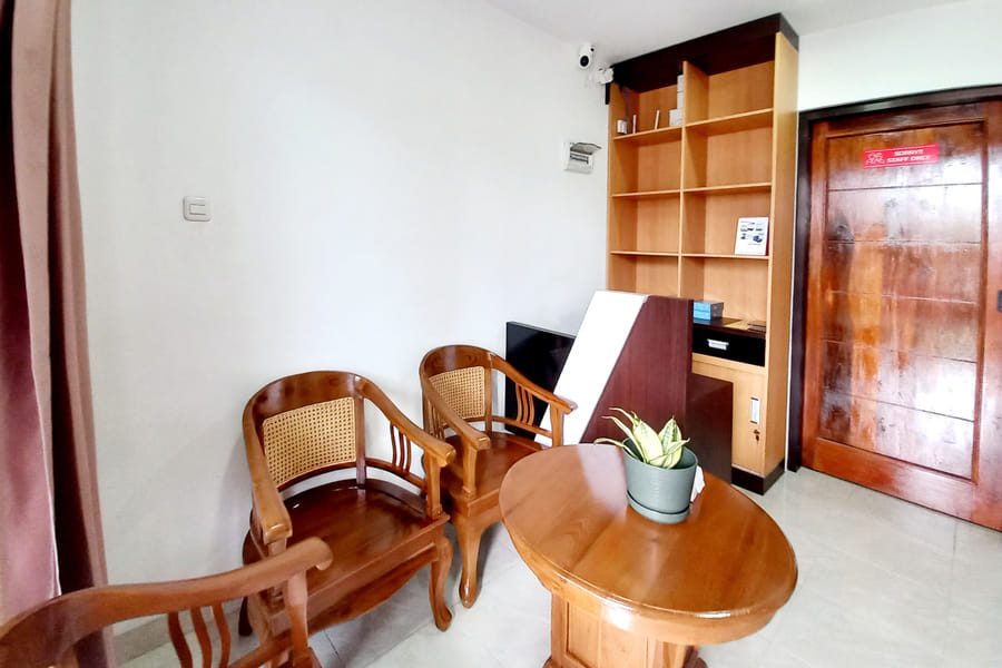 Urbanview Sibayak House near Stasiun Kediri