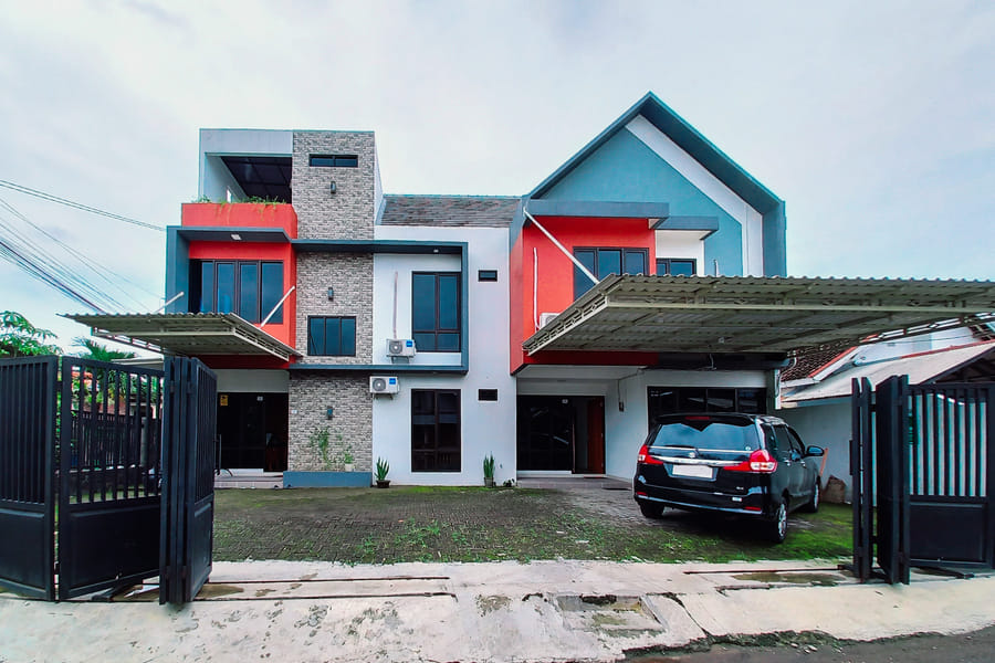 Urbanview Sibayak House near Stasiun Kediri