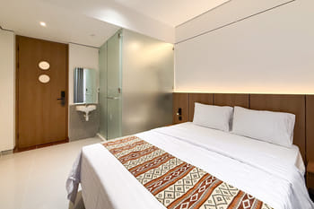 Novhalia Homestay near Jogja Expo Center RedPartner