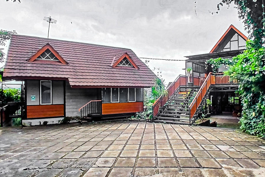 RedDoorz @ Yocia Village Ciawi