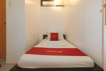 RedDoorz @ San Antonio Binan Laguna