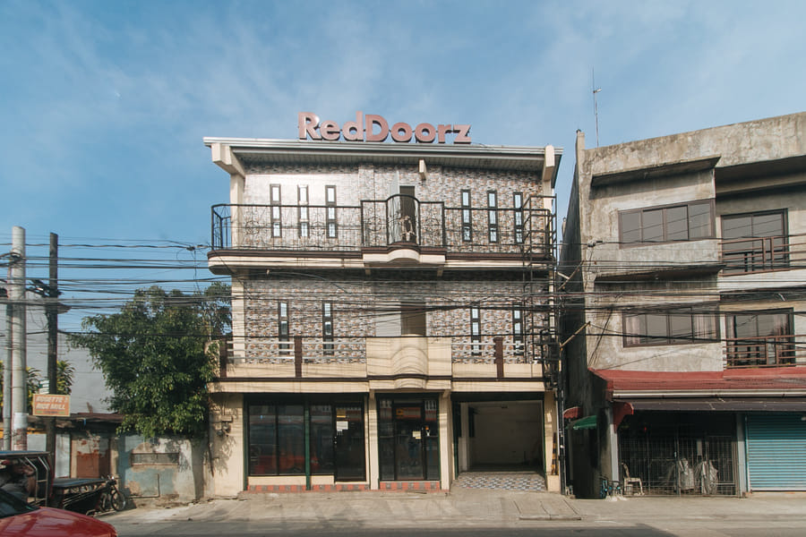 RedDoorz @ San Antonio Binan Laguna