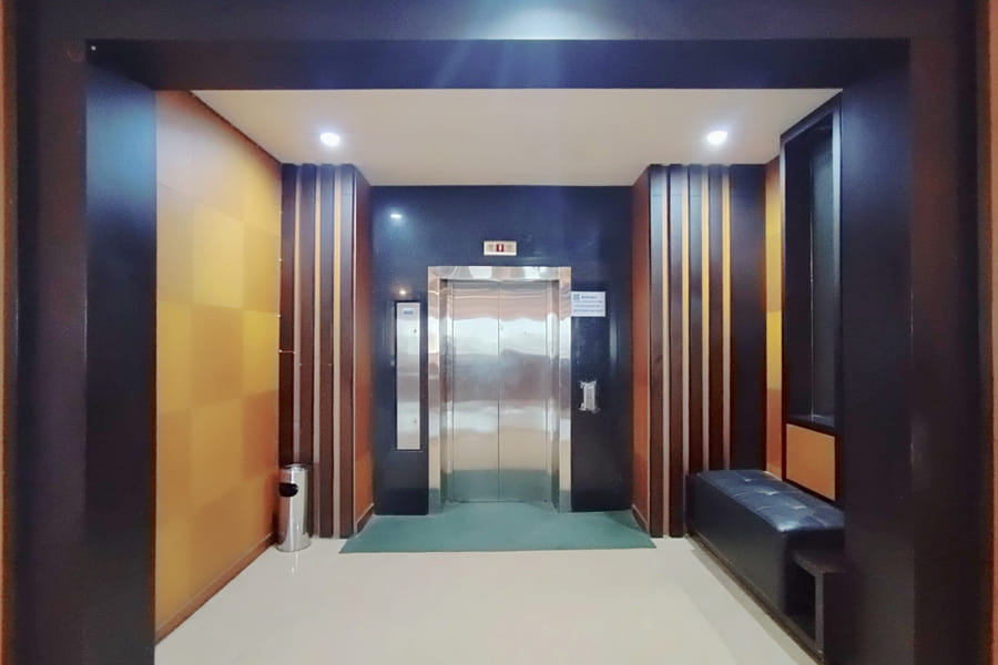 RedDoorz @ Hotel Istana Permata Ngagel Surabaya