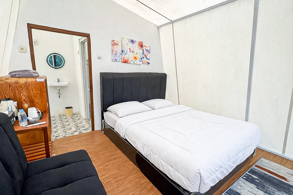 SALE Room