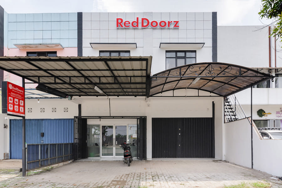 RedDoorz @ Pandu Raya Bogor by Madam M Place