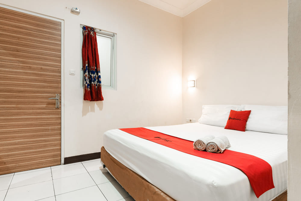 RedDoorz Room