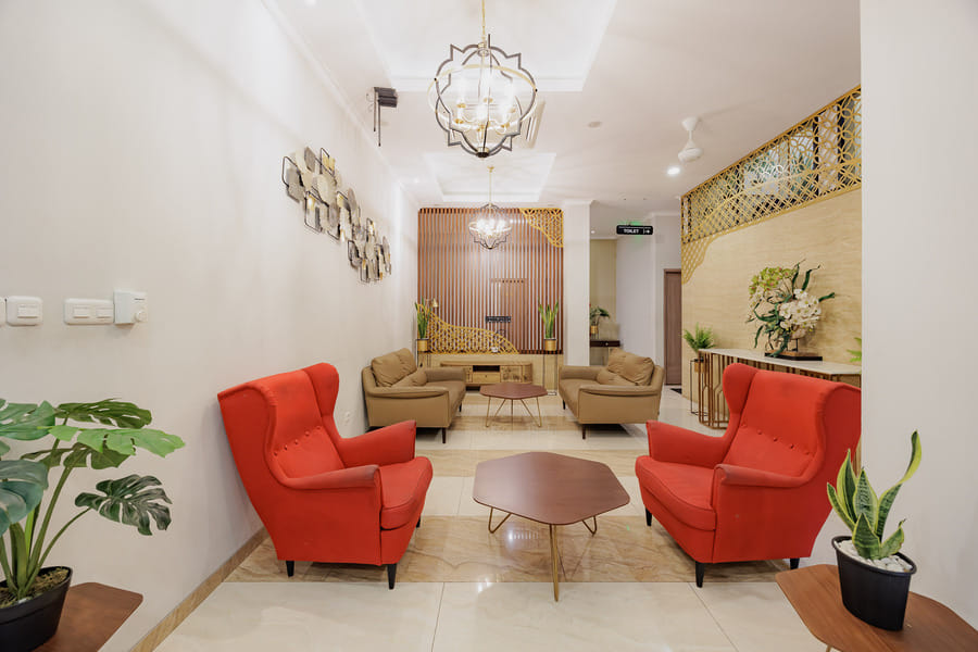 RedDoorz Premium near Ragunan Zoo 2