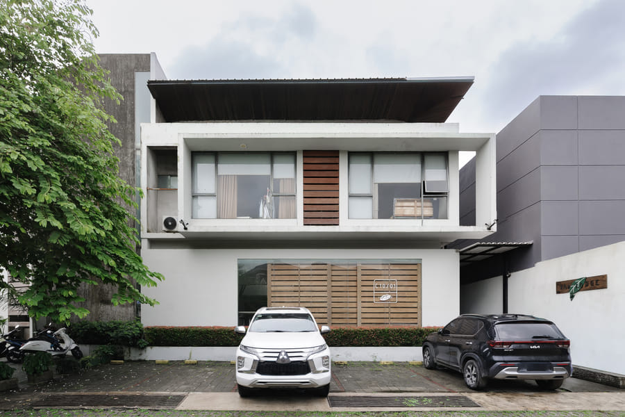 Urbanview Hotel The Lodge Karawaci