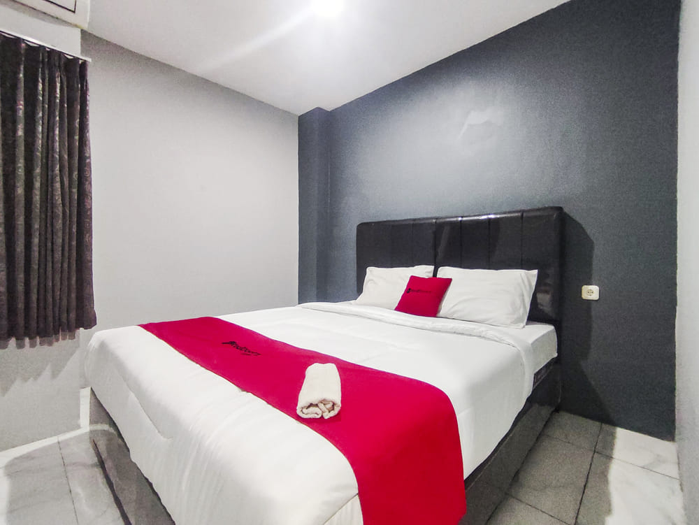 RedDoorz Room