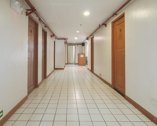 RedDoorz Plus near Johnson and Johnson Paranaque