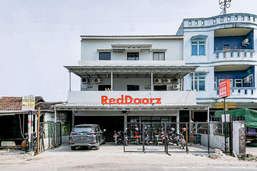 RedDoorz @ Jalan Pangeran Tirtayasa Lampung 2