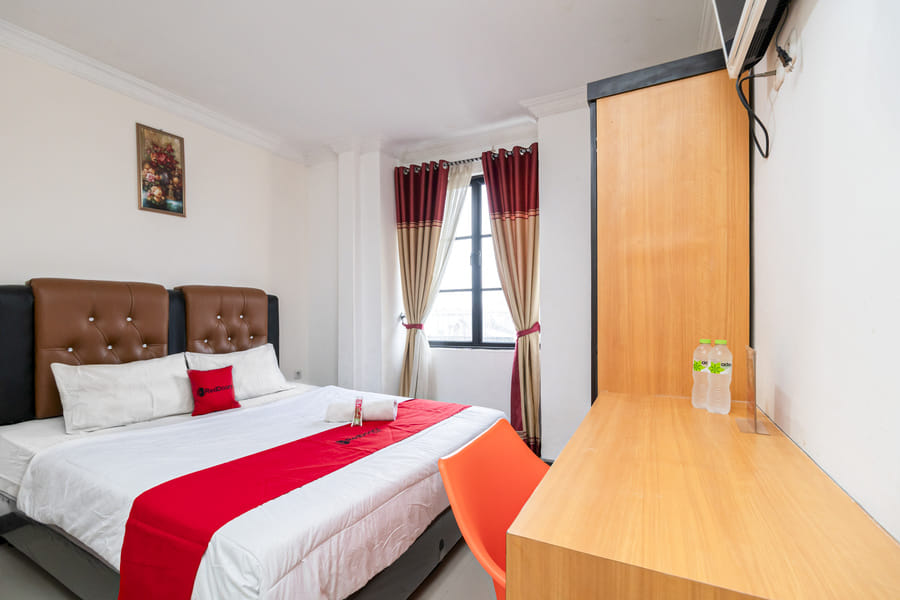 RedDoorz near RSIA Andini Pekanbaru