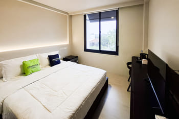 Urbanview KAS Hotel Syariah near Simpang 5 Purwodadi