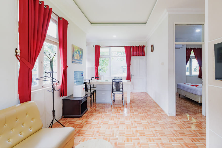 RedDoorz Resort @ Tridaya Cisarua Puncak