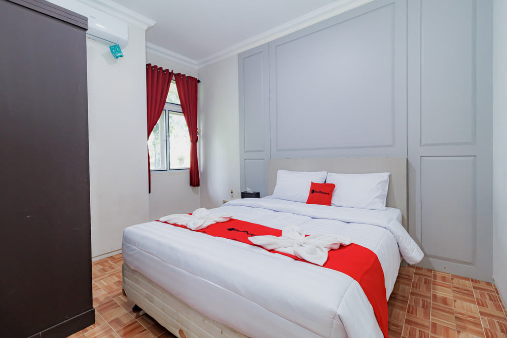 RedDoorz Family Room