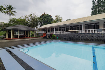 RedDoorz Resort @ Tridaya Cisarua Puncak