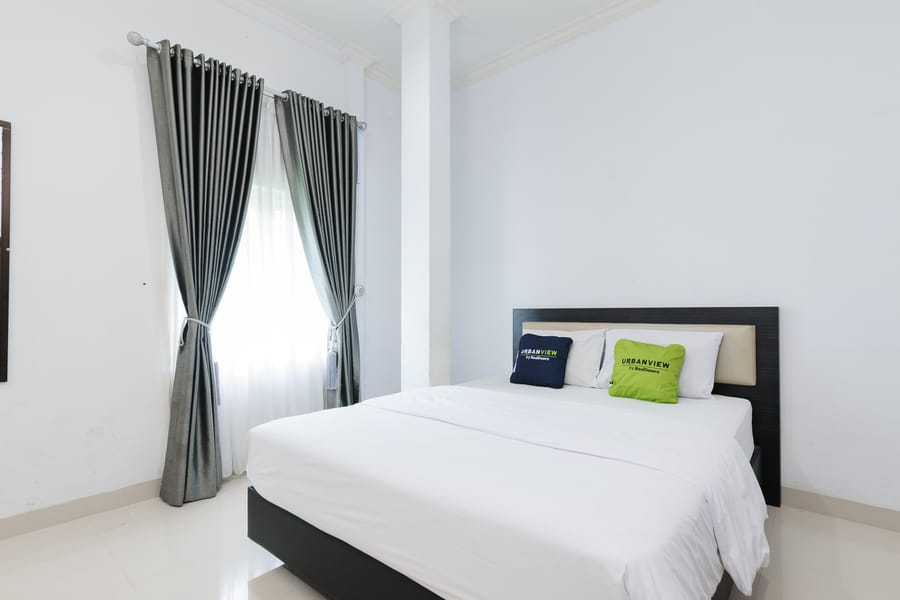 Urbanview Hotel Syariah near RSIA Annisa Jelutung Jambi