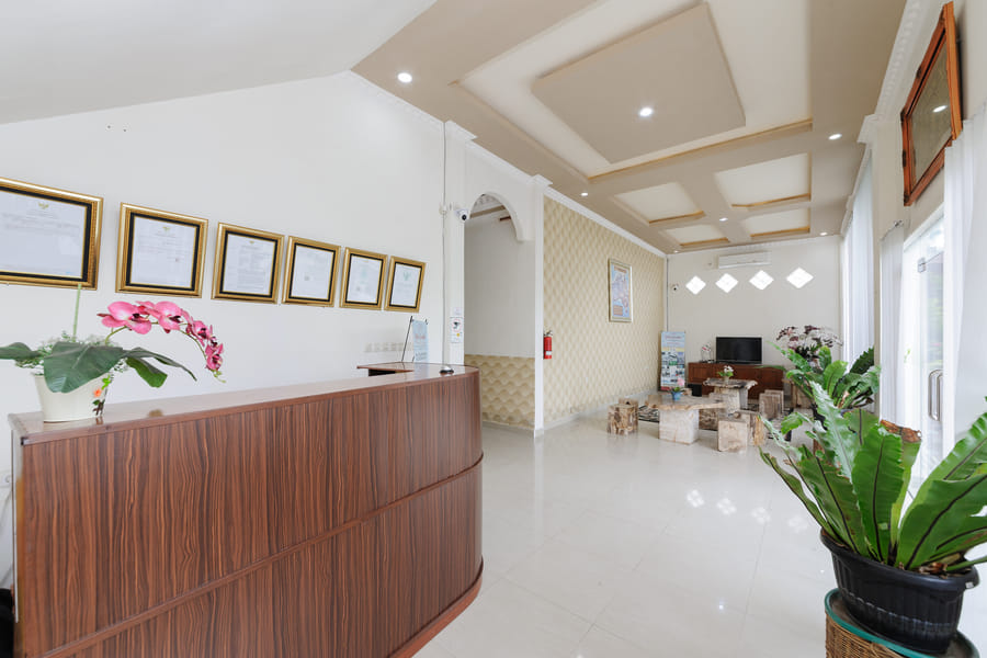 RedDoorz Plus Syariah near Simpang Rimbo Jambi 2