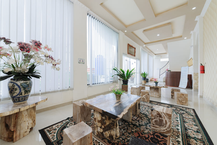 RedDoorz Plus Syariah near Simpang Rimbo Jambi 2